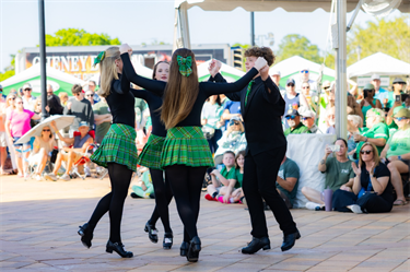 Irish Fest dancers