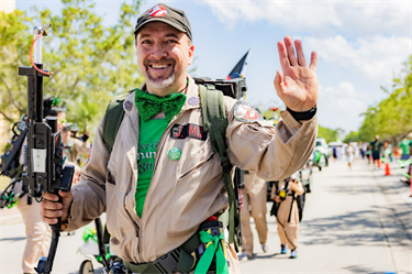 Irish Fest parade participant